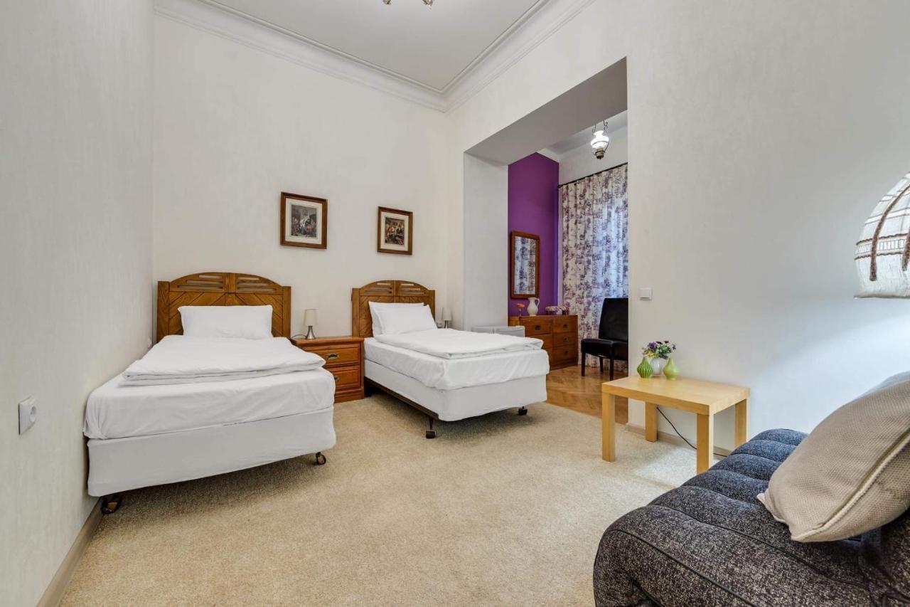House 52 Boutique Hotel Tbilisi Exteriör bild