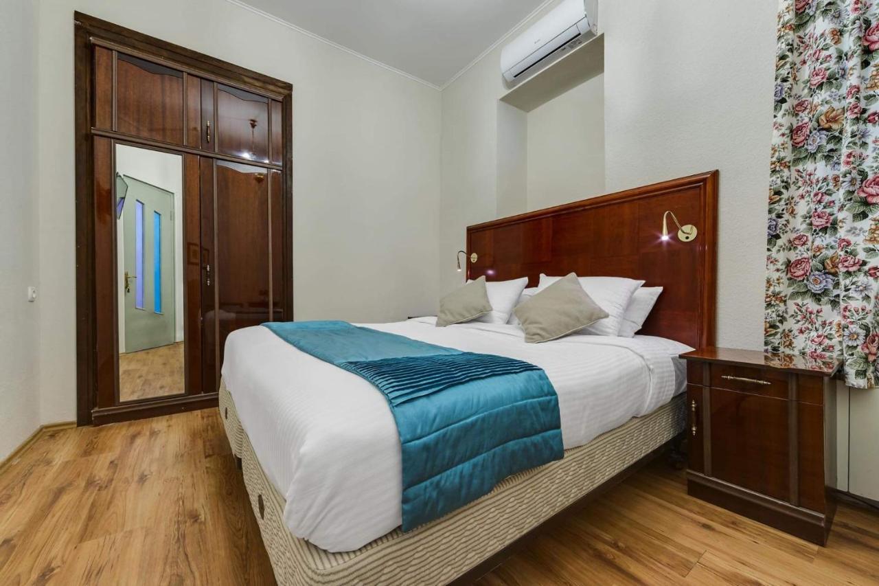 House 52 Boutique Hotel Tbilisi Exteriör bild